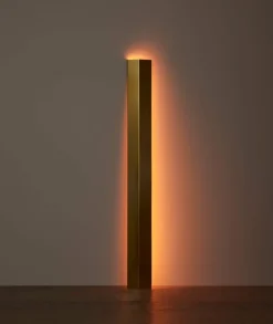 Mano Standing Light