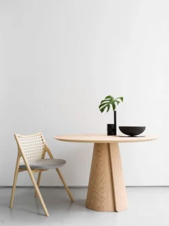 Volta Dining Table